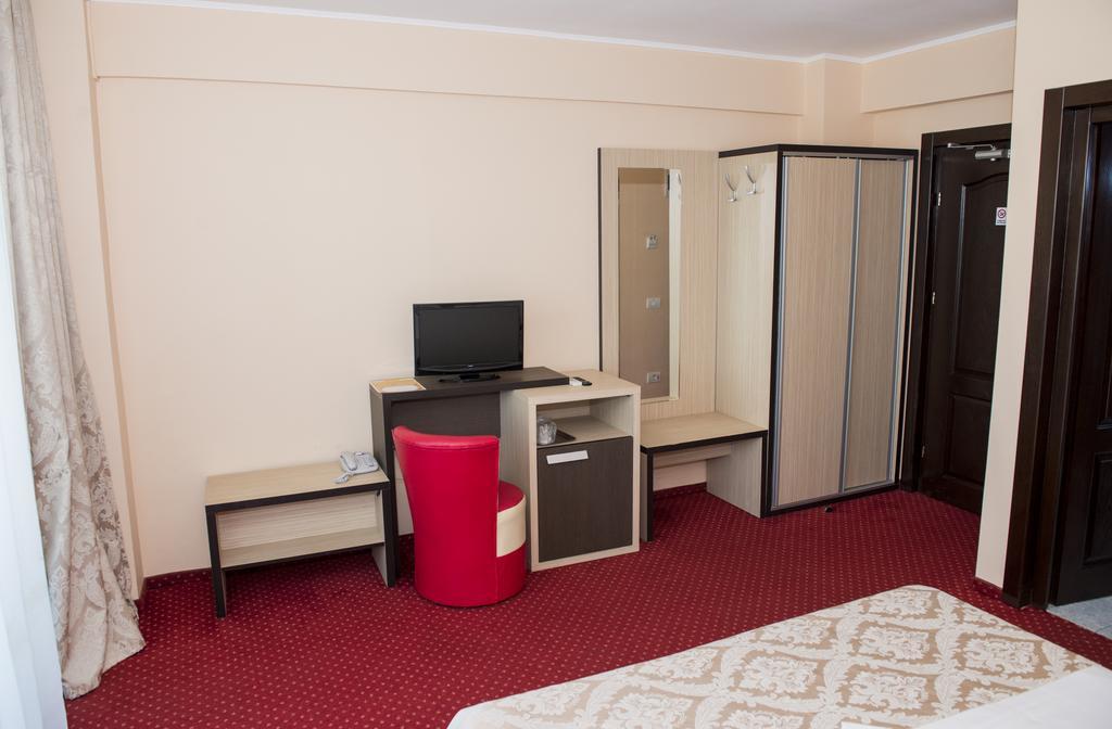 Hotel Romantic مامايا المظهر الخارجي الصورة