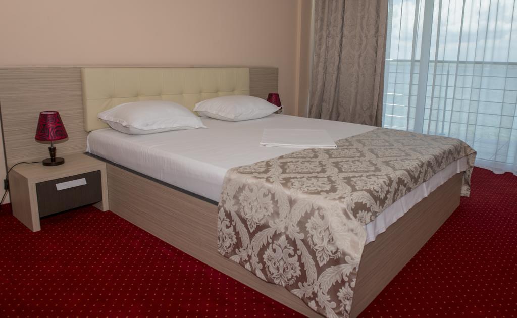 Hotel Romantic مامايا المظهر الخارجي الصورة