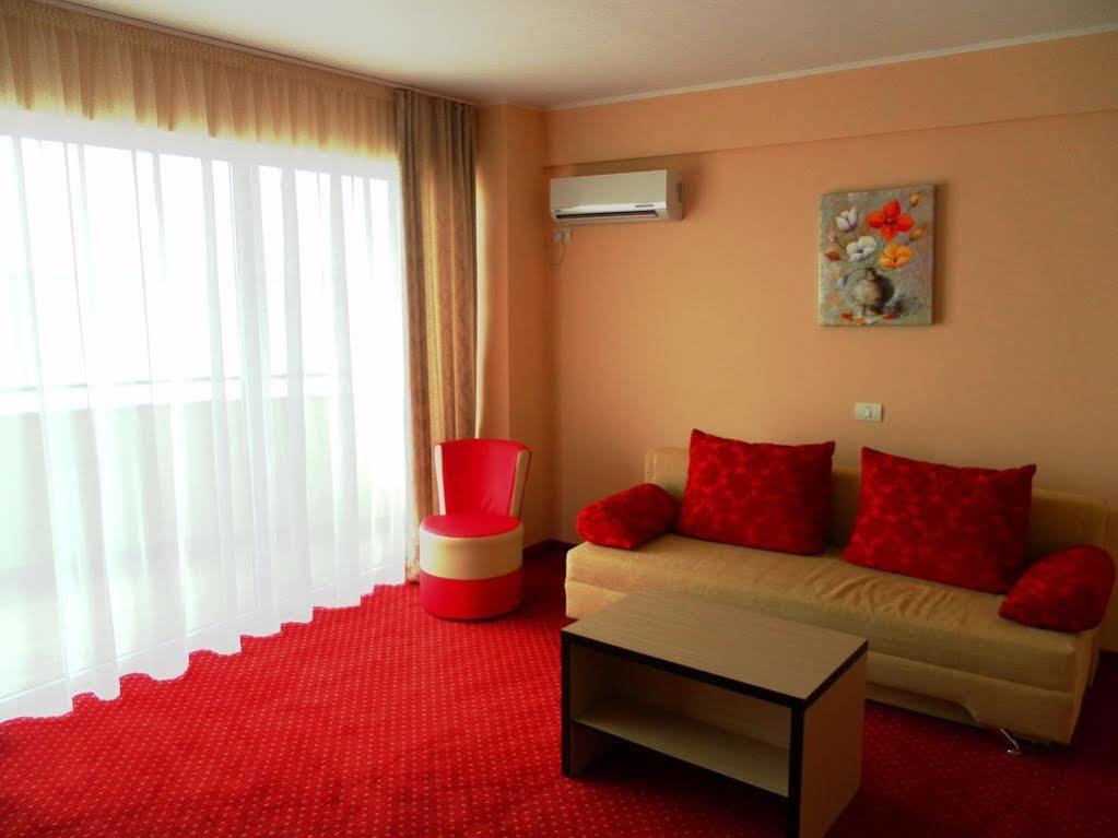 Hotel Romantic مامايا المظهر الخارجي الصورة