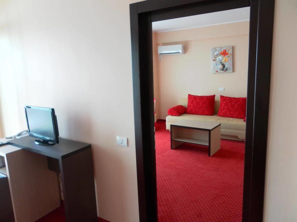 Hotel Romantic مامايا المظهر الخارجي الصورة